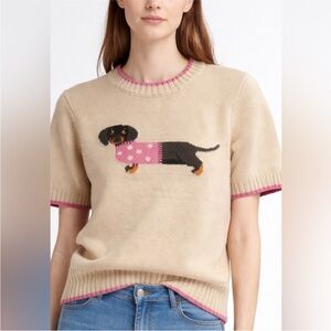 Beige Short-Sleeve Crewneck Sweater with Pink Dachshund Motif